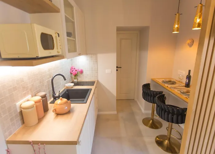 Back In Time Luxury 2 *