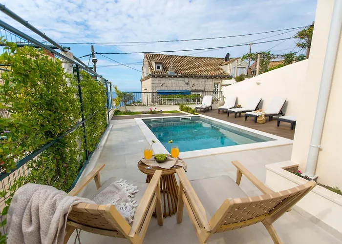 דירה Back In Time Luxury 2