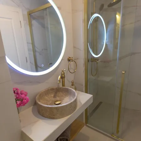 Apartment Back In Time Luxury 2 *