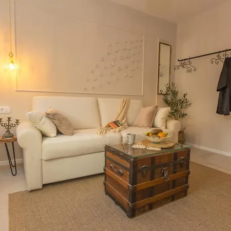 Apartment Back In Time Luxury 2 *