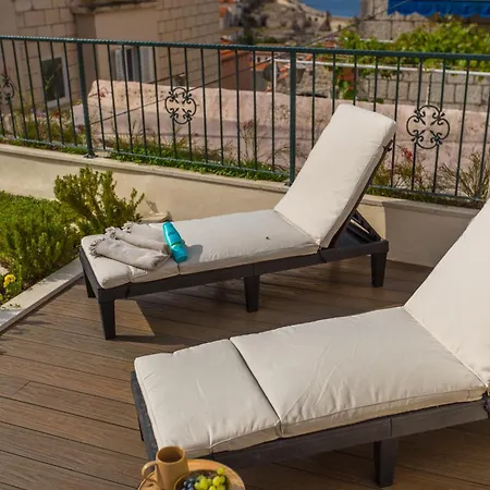 Apartment Back In Time Luxury 2 *