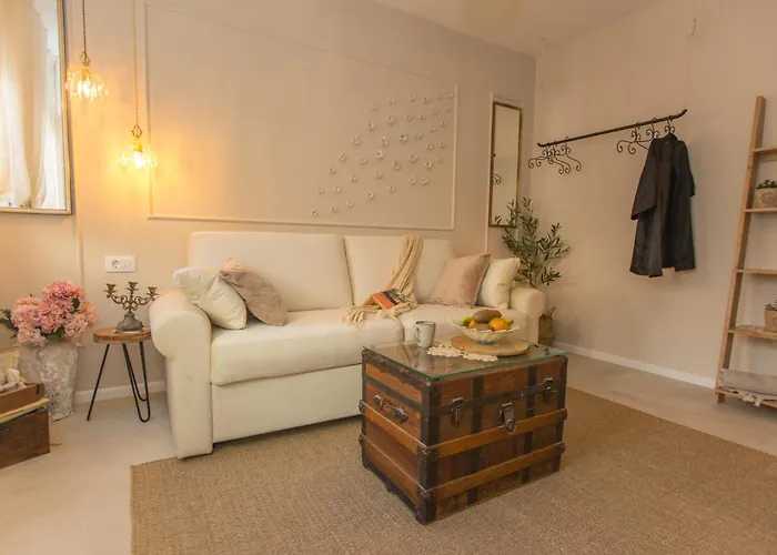 Apartment Back In Time Luxury 2 *