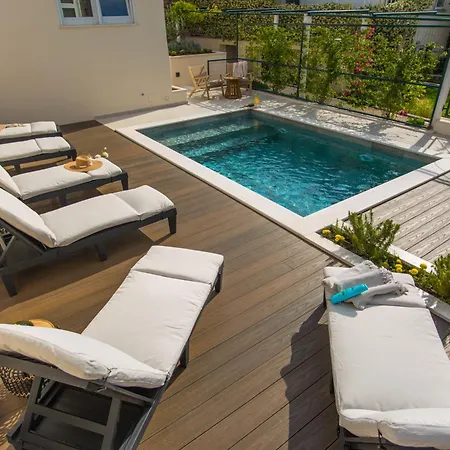 Apartamento Back In Time Luxury 2 *