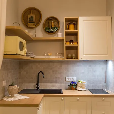 Back In Time Luxury 2 *