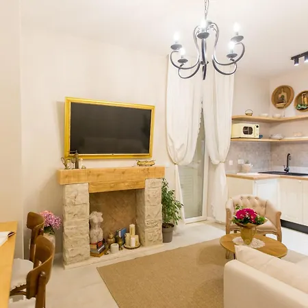 Back In Time Luxury 2 *