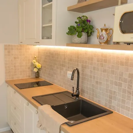 Back In Time Luxury 2